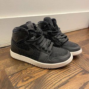 Air Jordan 1 Retro High Premium - All Black - Women's Size 7